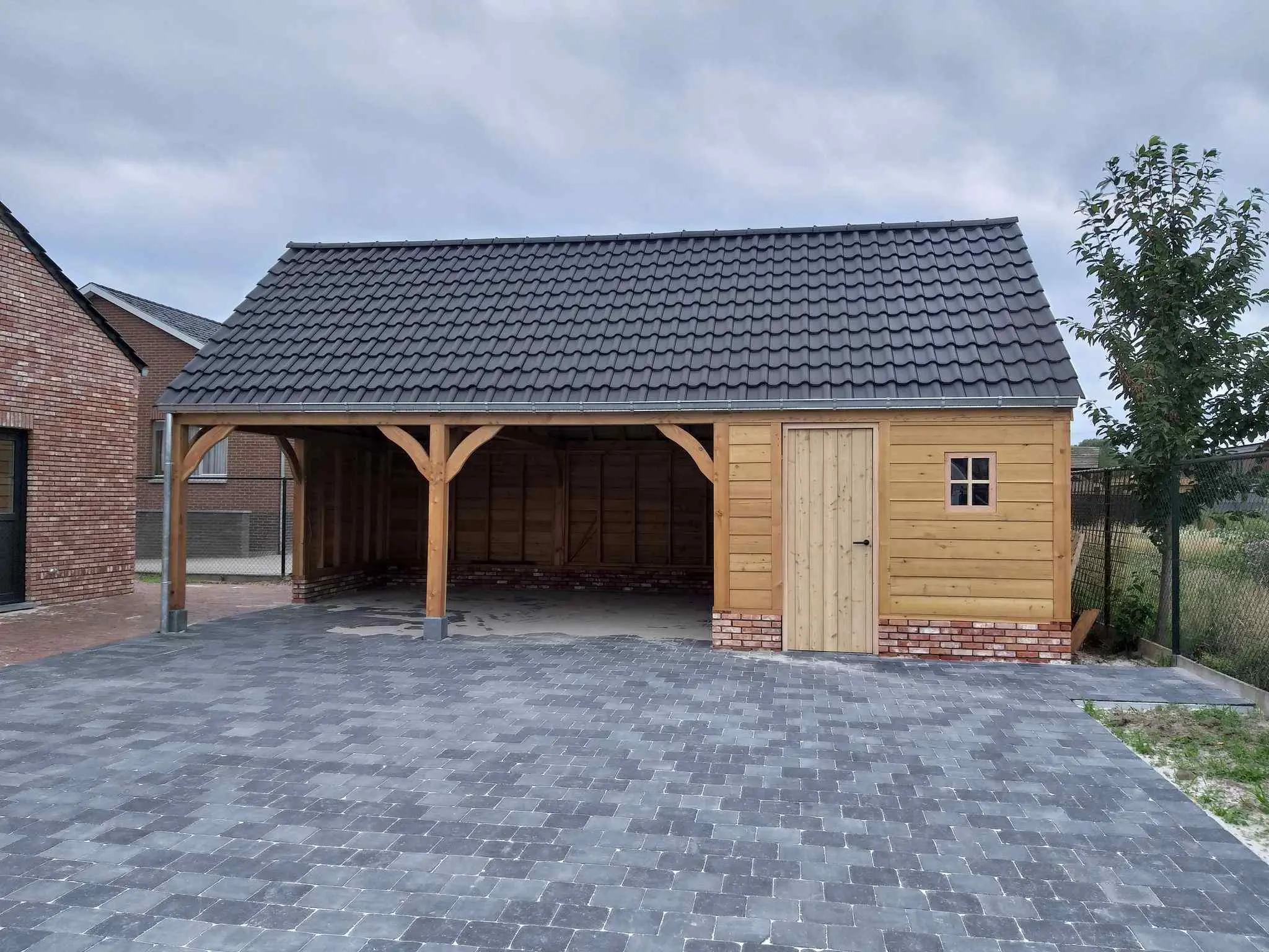 carport met berging 