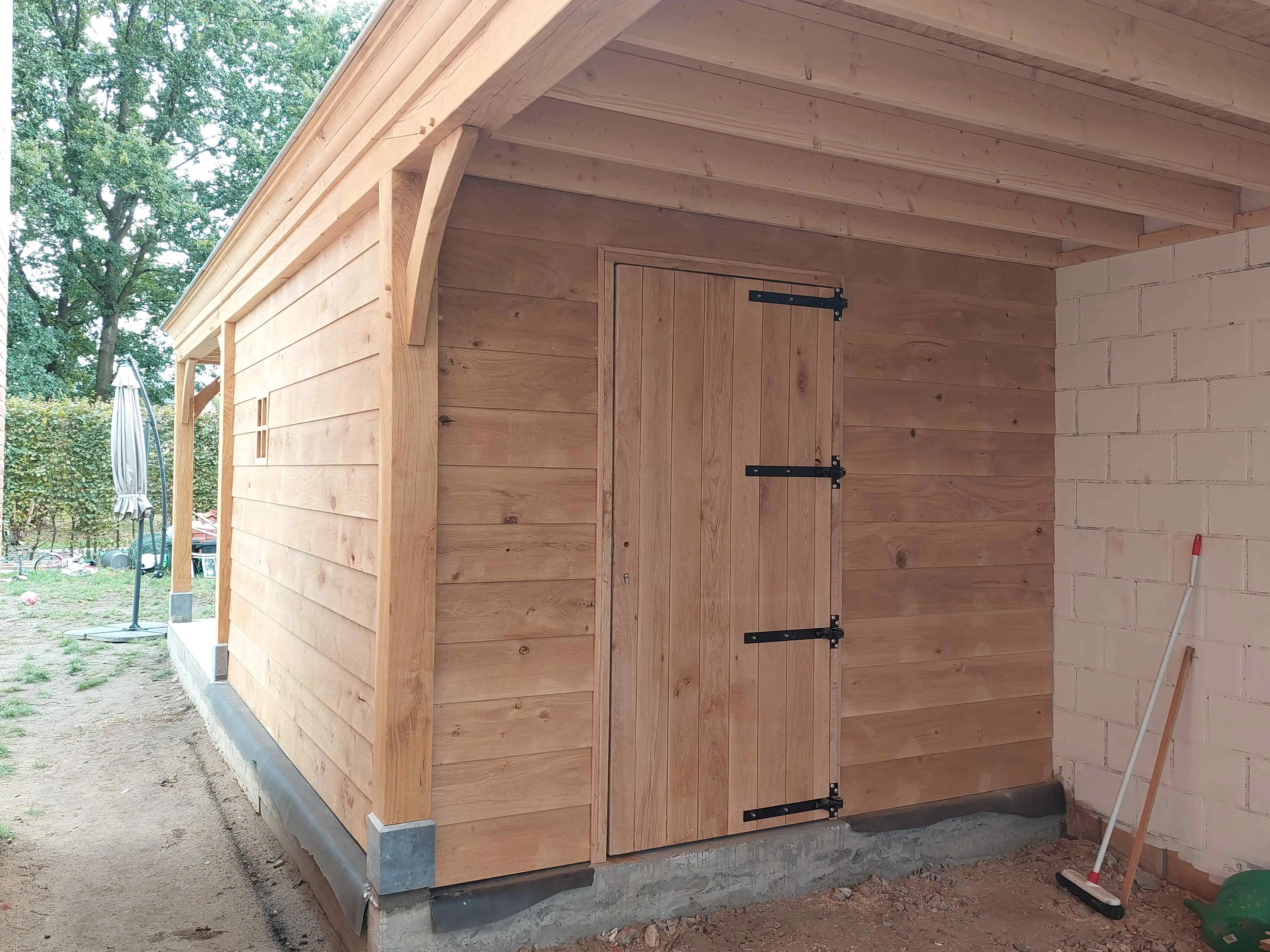 Eiken carport/tuinberging/terrasoverkapping 